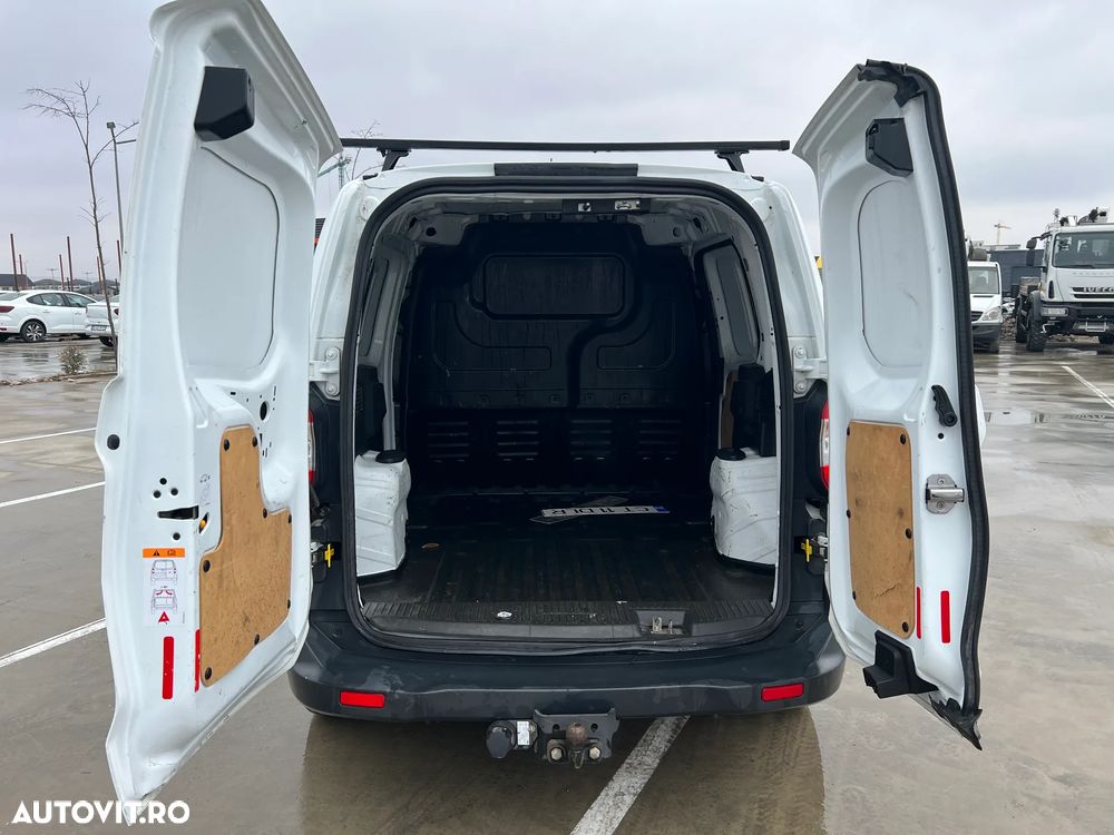 Ford Transit - 17