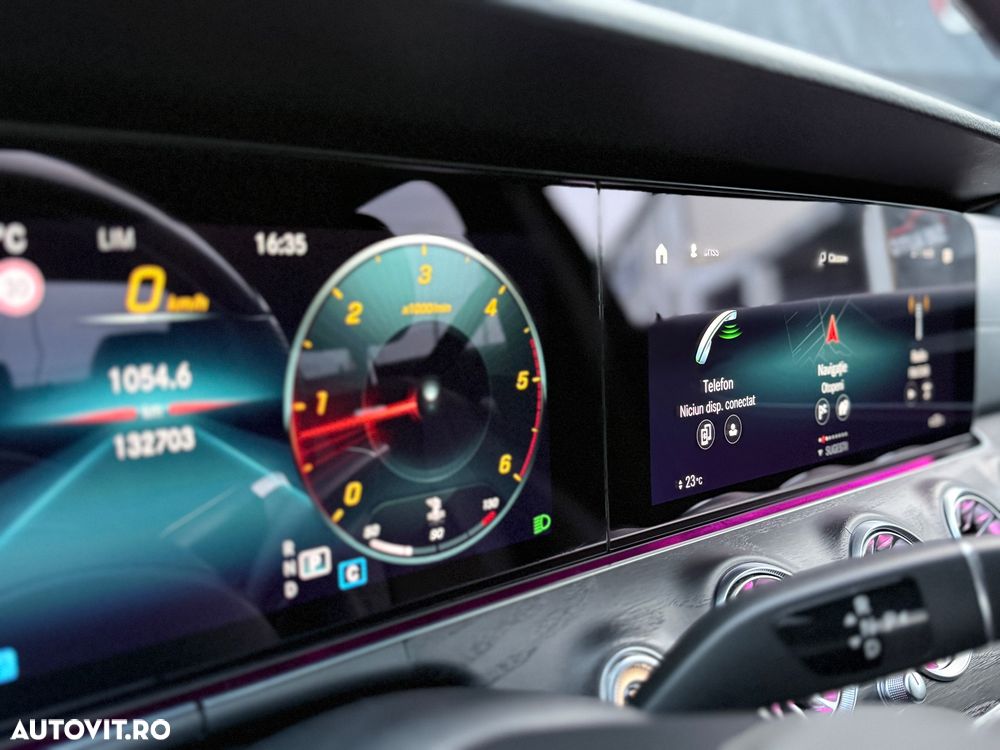 Mercedes-Benz E 220 d 4Matic T 9G-TRONIC AMG Line - 10