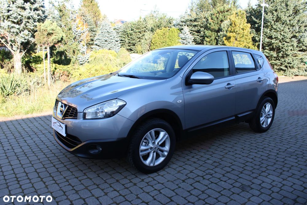 2010 Nissan Qashqai 1.6 Acenta, photograph 3