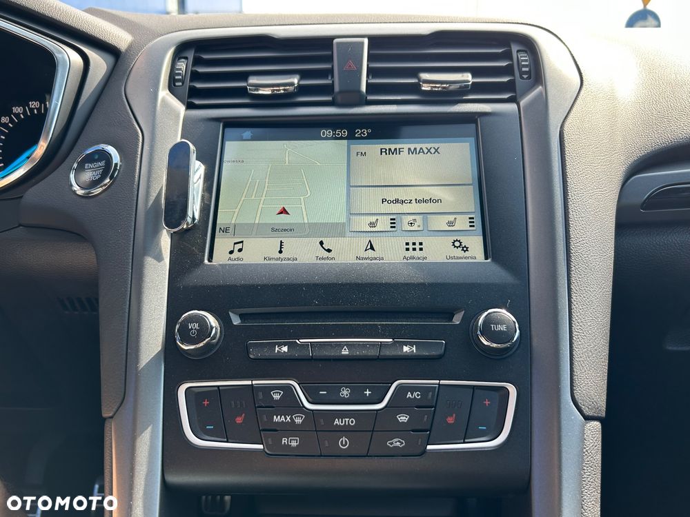 Ford Mondeo 1.5 EcoBoost ST-Line - 24