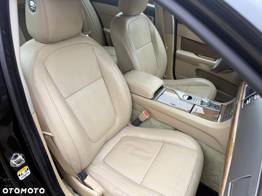 Jaguar XF 3.0 V6 S - 5