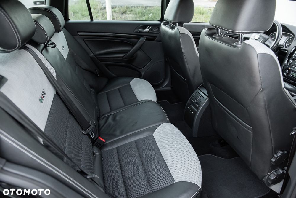 Skoda Octavia 2.0 TSI RS - 28