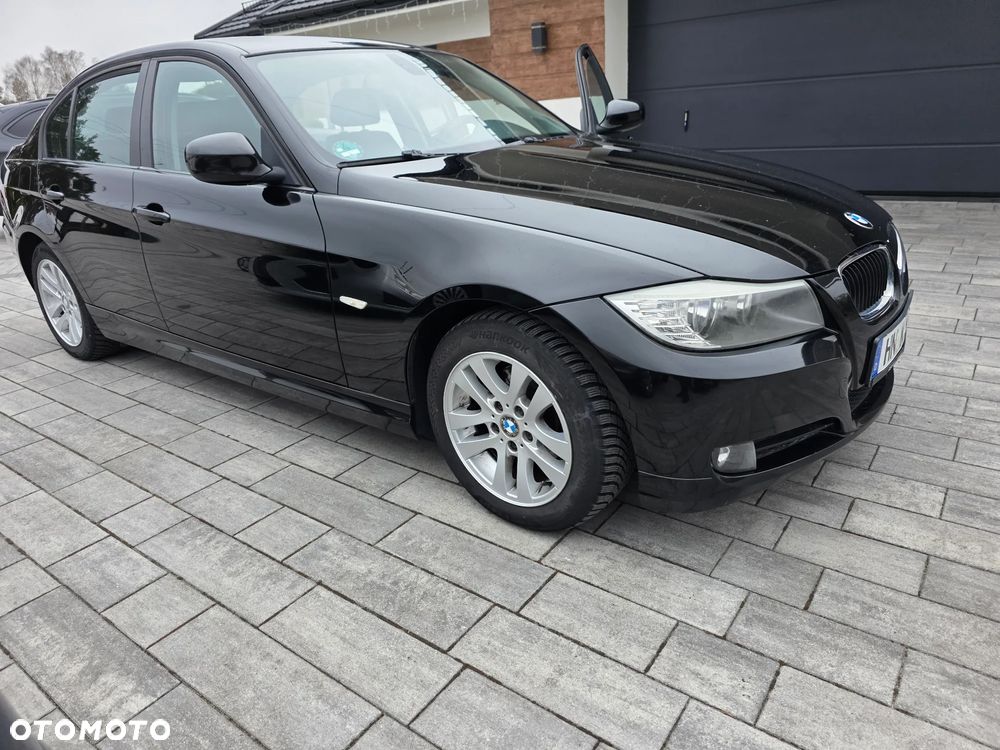 BMW Seria 3 318d DPF Edition Sport - 8