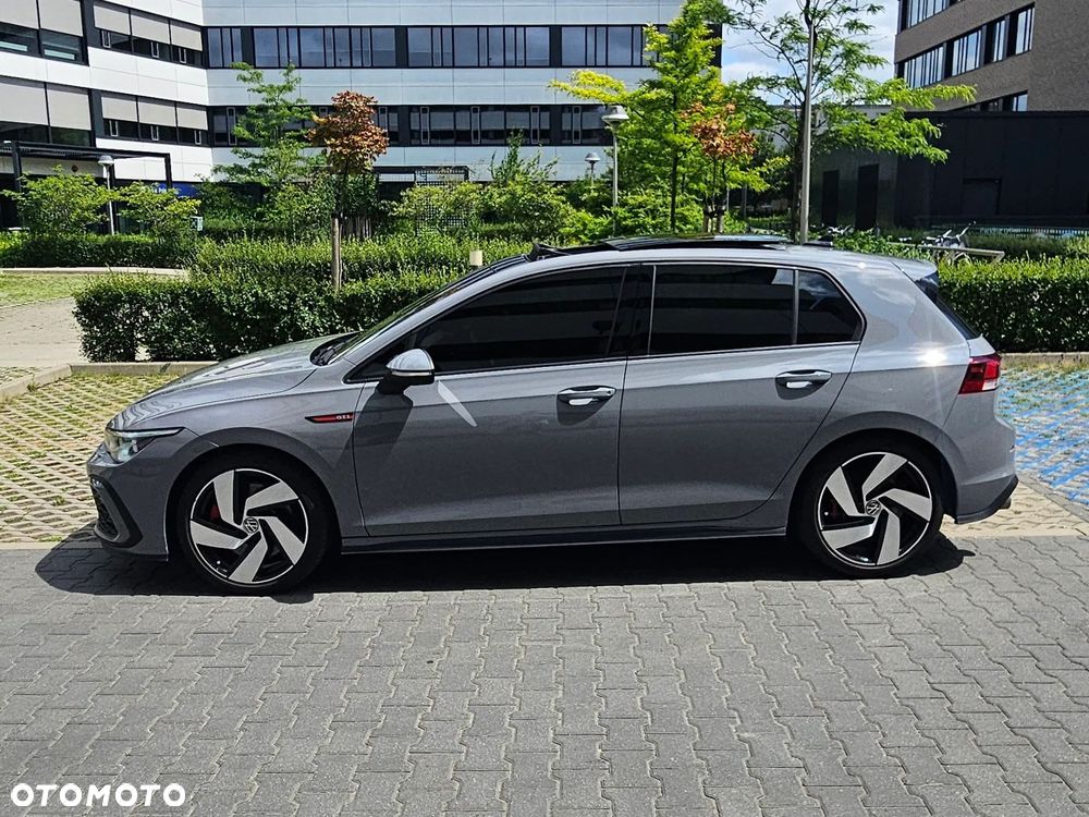 Volkswagen Golf - 9