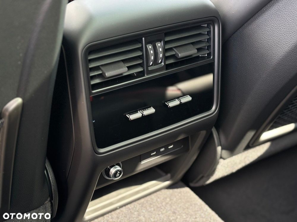 Porsche Cayenne - 30