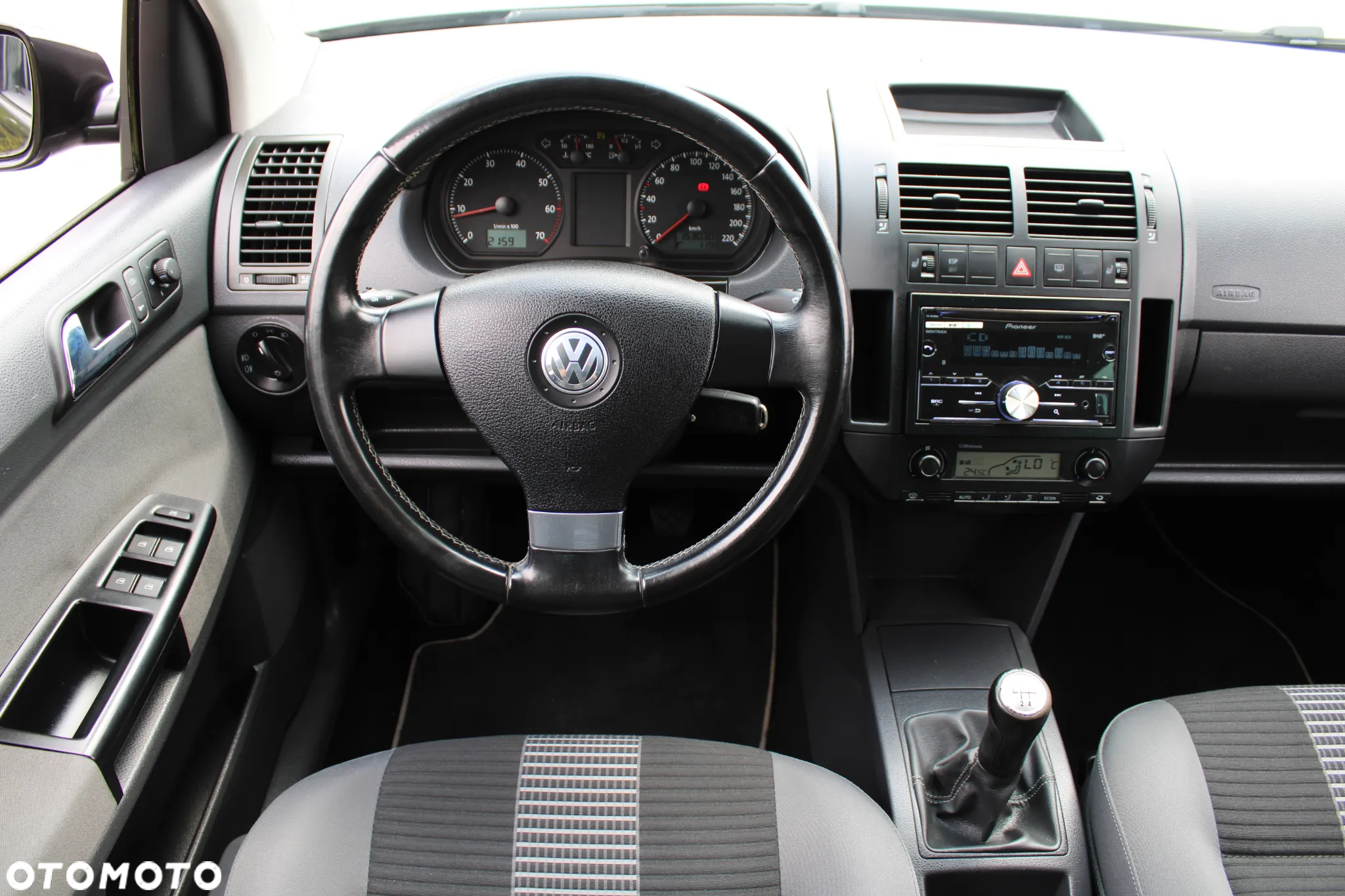 Volkswagen Polo 1.4 Trendline - 18