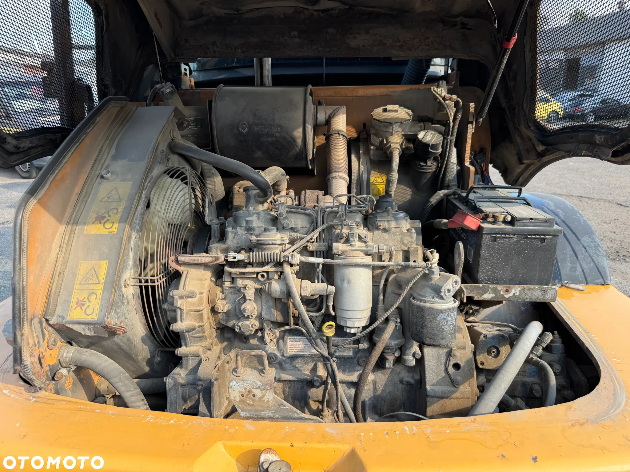 Case 121E - 18