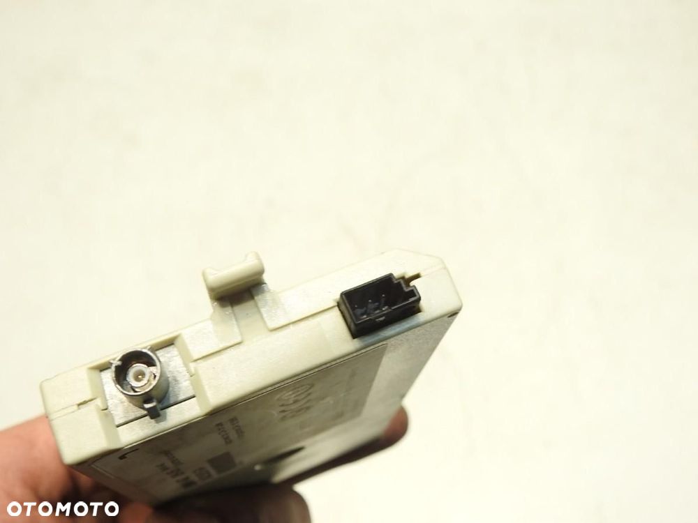 WZMACNIACZ ANTENY BMW X3 E83 3402526 21367510 - 5