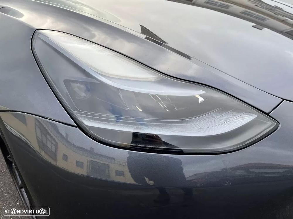 Tesla Model 3 Long Range Tração Traseira - 40
