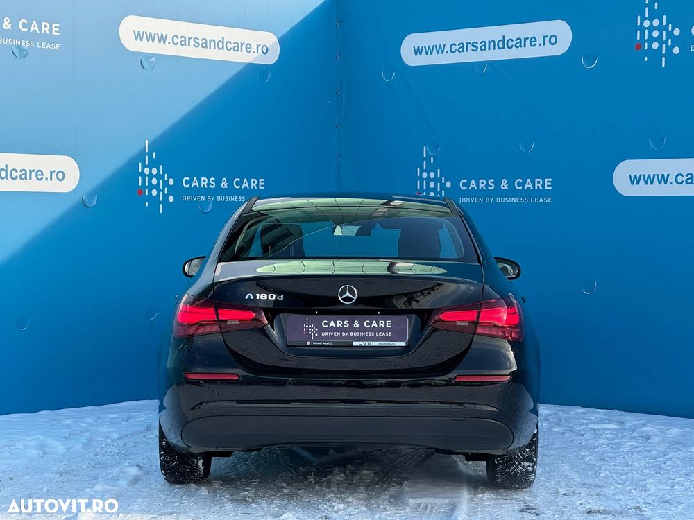 Mercedes-Benz A 180 d Sedan 8G-DCT - 13