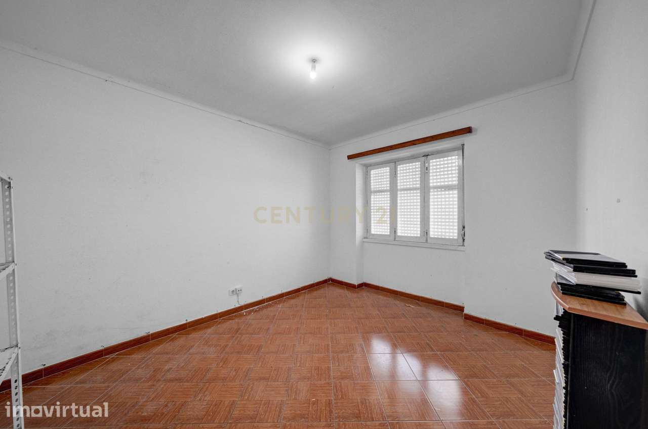 Apartamento T2 para recuperação em zona histórica de Angra do Heroísmo - Grande imagem: 2/10