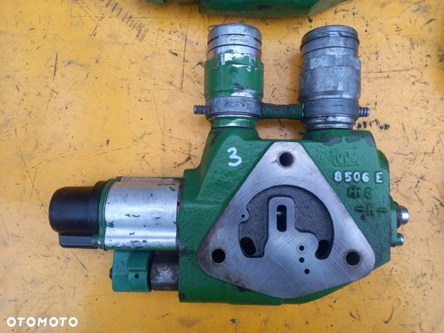 Sekcja 200 blok hydrauliczny 8506E John Deere 6920 - 3
