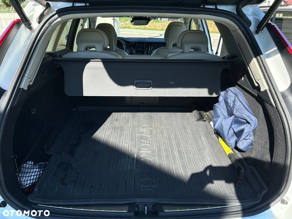 Volvo XC 60 D5 AWD Inscription - 9
