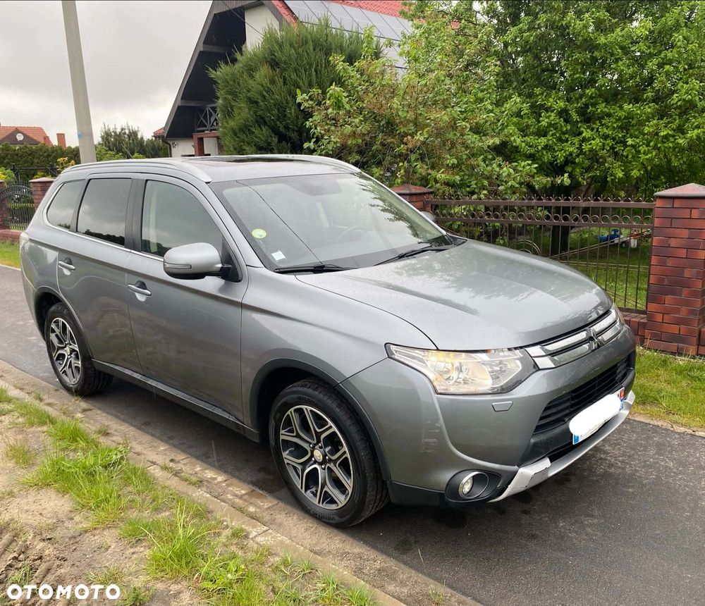 Mitsubishi Outlander - 11