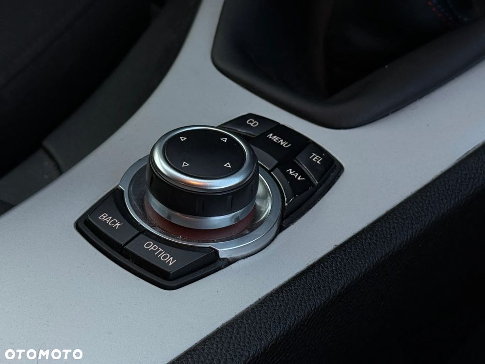 BMW Seria 3 320i - 23