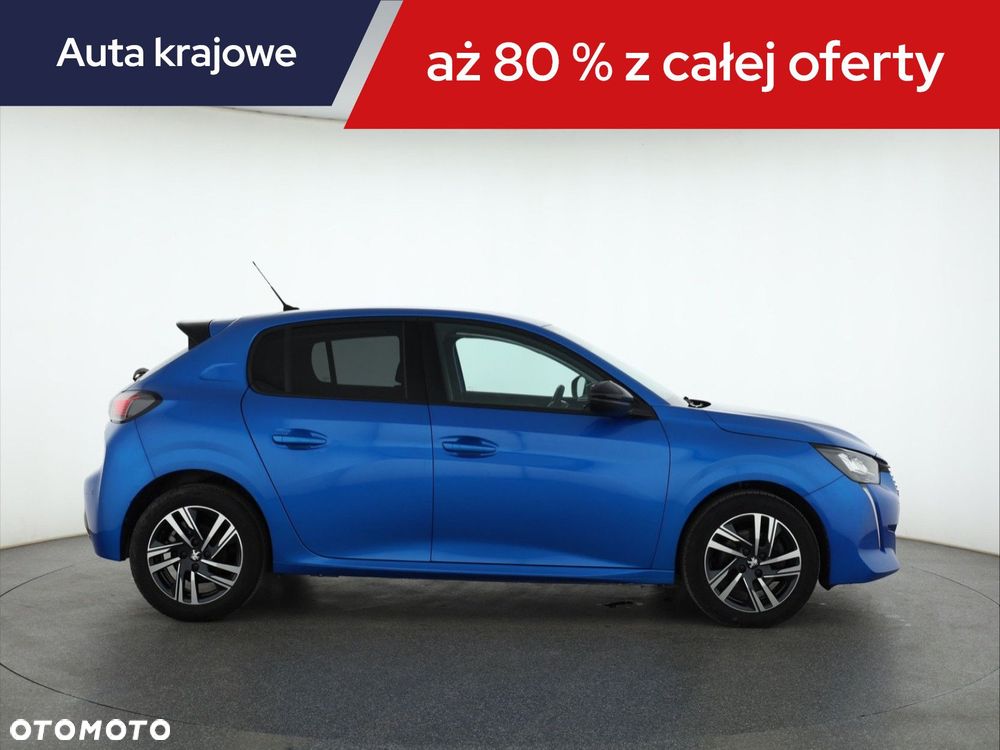 Peugeot 208 - 8