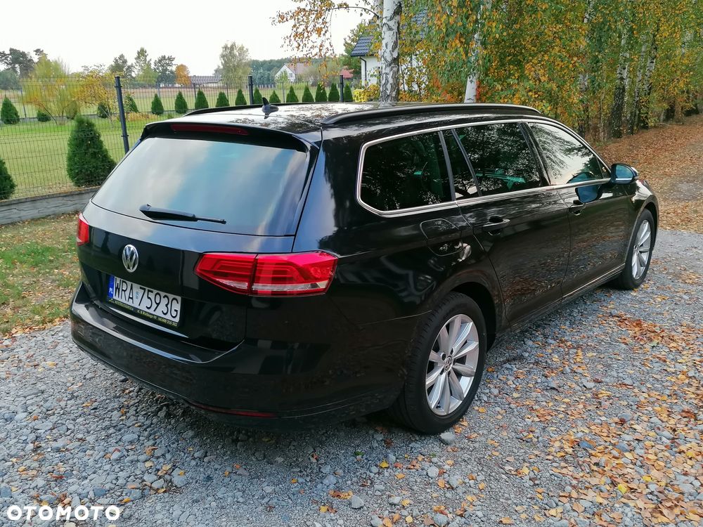 Volkswagen Passat - 4