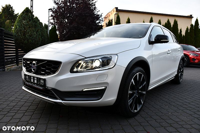 Volvo V60 Cross Country D4 Geartronic Summum - 28