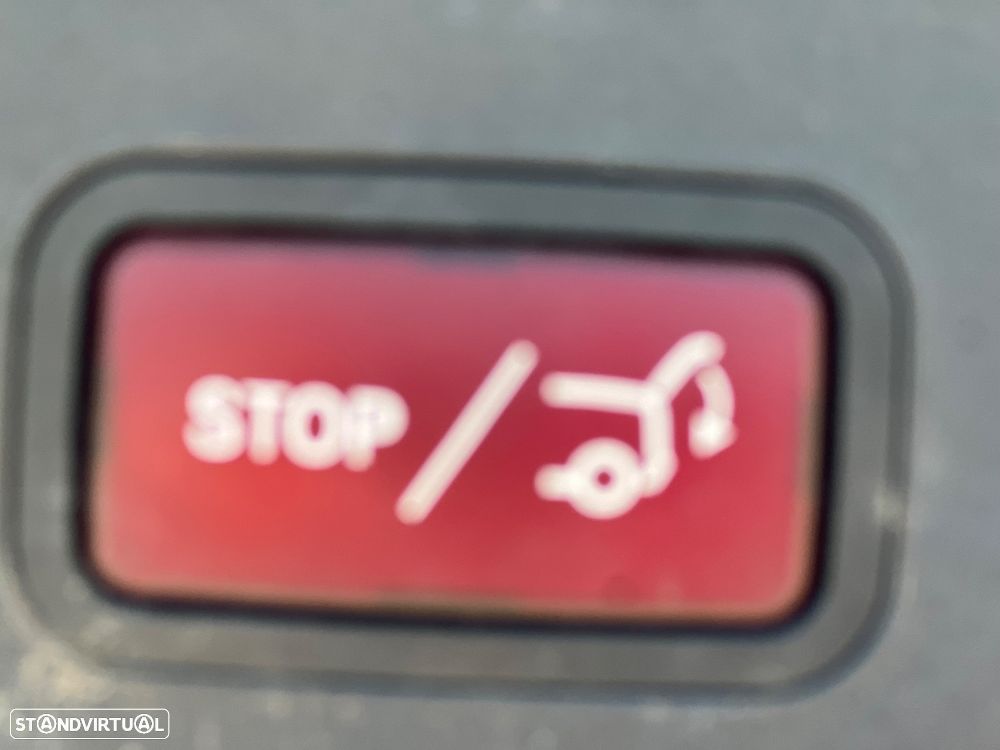 Mercedes-Benz GLA 180 CDI Urban - 14