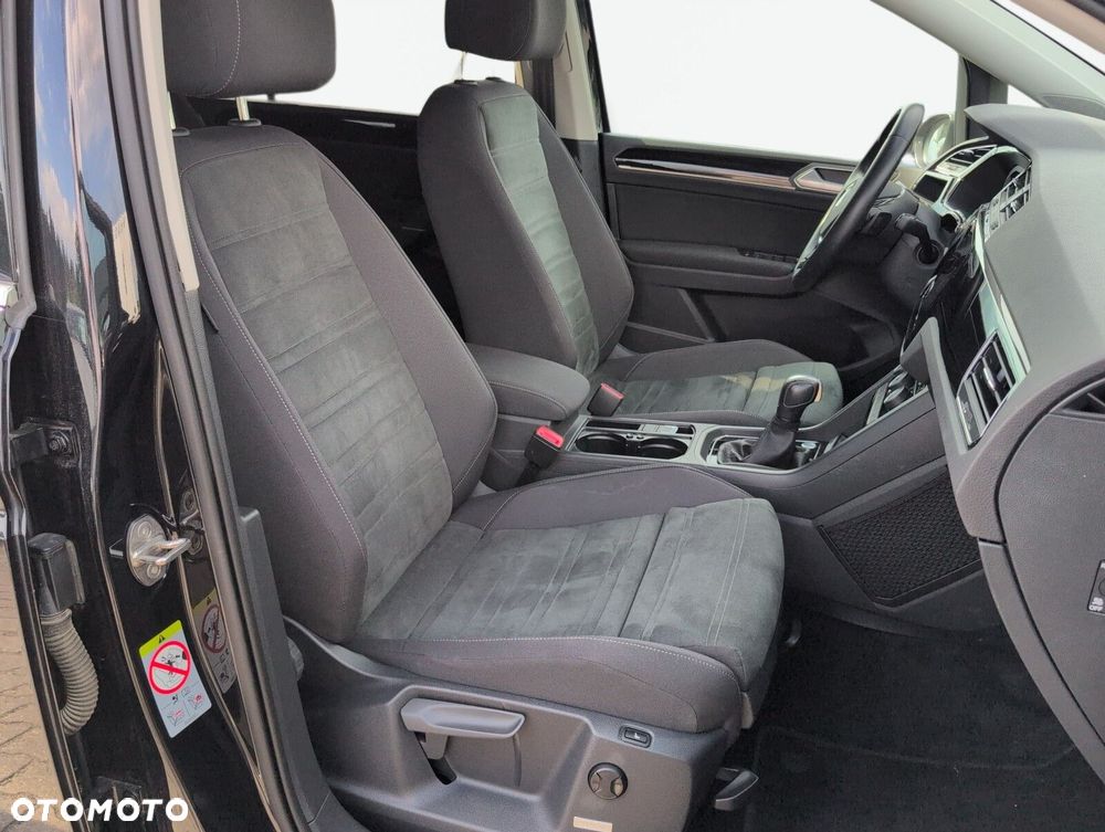 Volkswagen Touran 1.5 TSI EVO Highline DSG - 17
