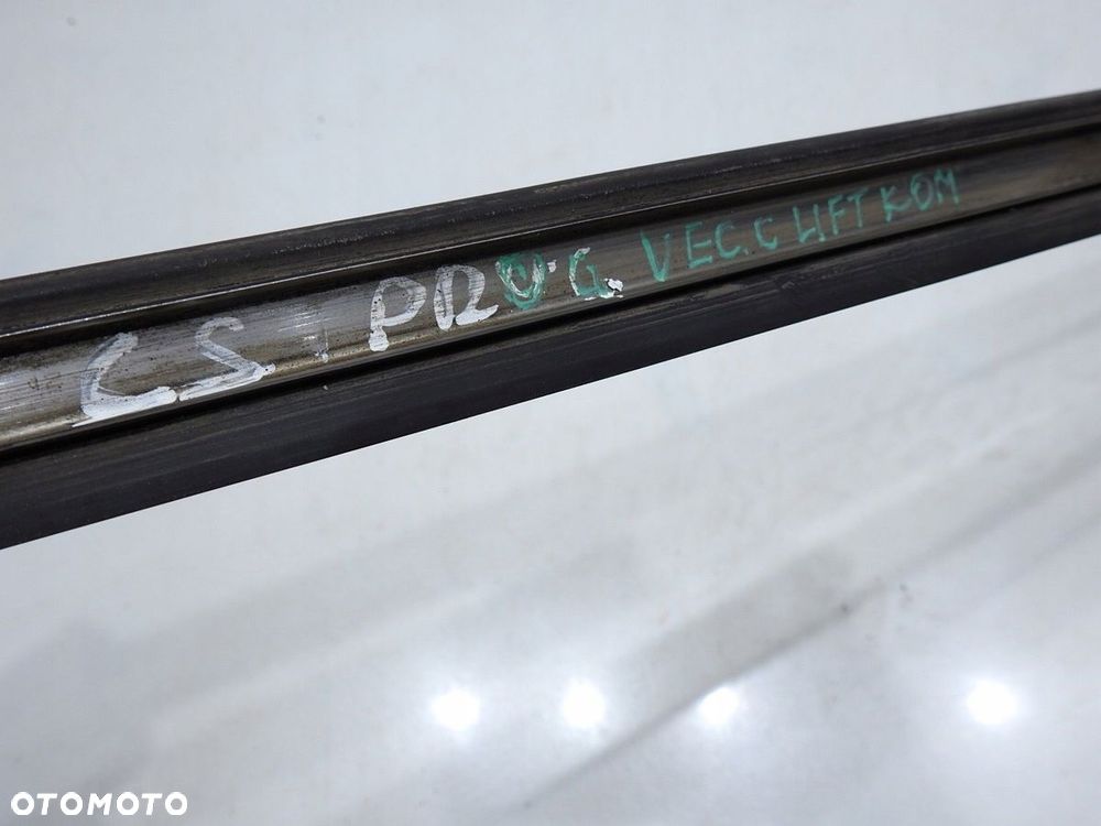 LISTWA USZCZELKA PROGU LEWA VECTRA C LIFT KOMBI - 4