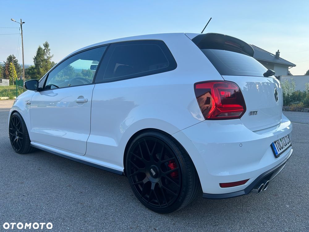 Volkswagen Polo - 5