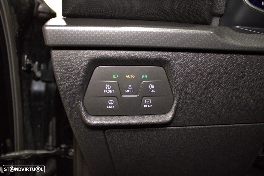 SEAT Leon ST 2.0 TDI Style - 28