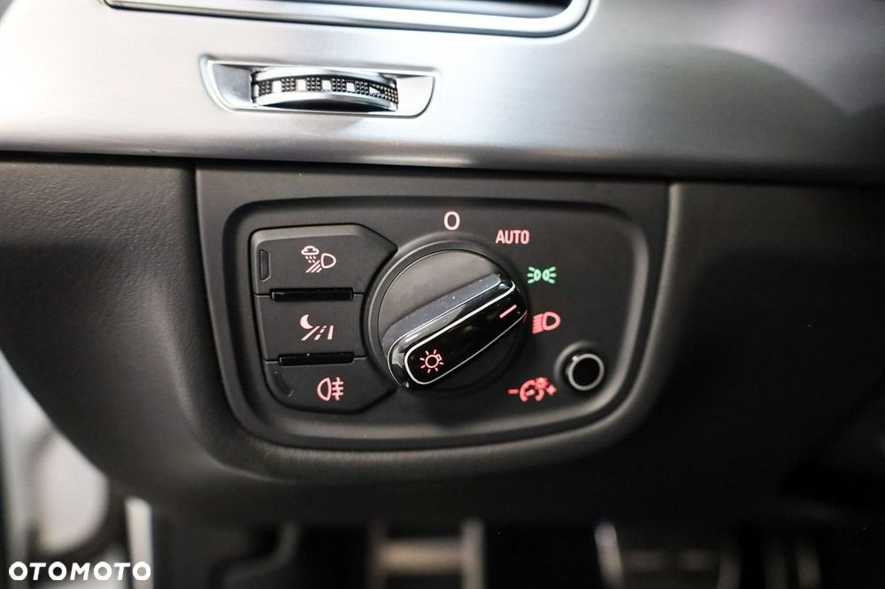 Audi S8 - 32