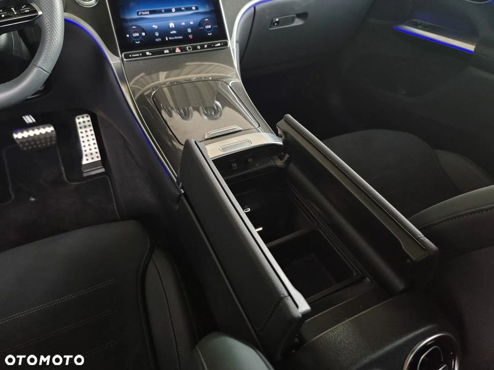 Mercedes-Benz GLC - 23