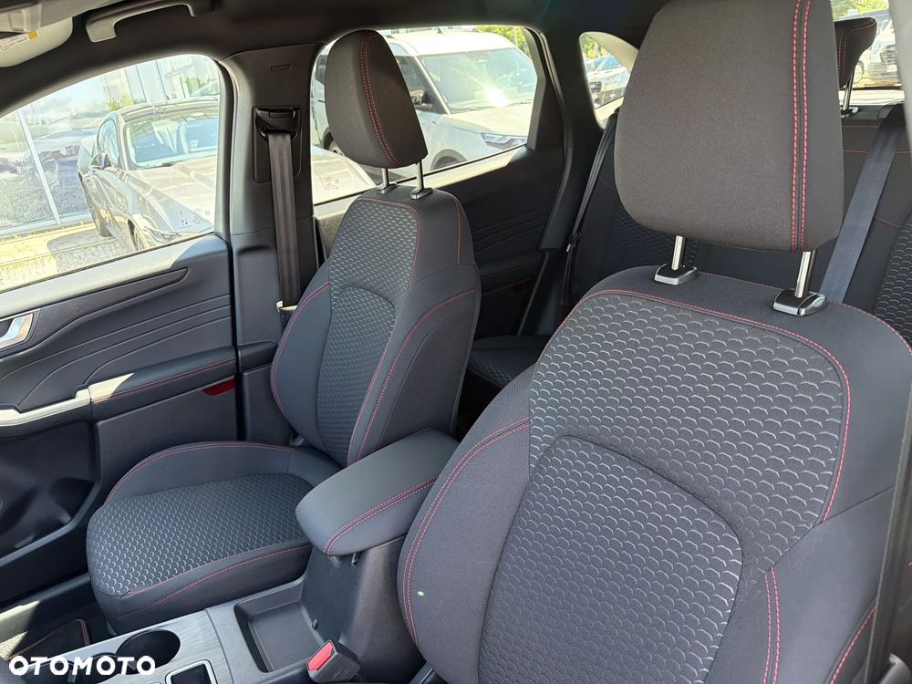 Ford Kuga 2.5 Duratec PHEV ST-LINE - 11