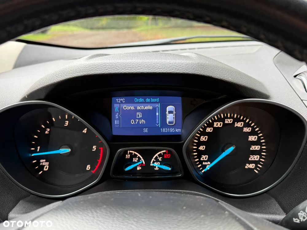 Ford Kuga 2.0 TDCi 2x4 Titanium - 18