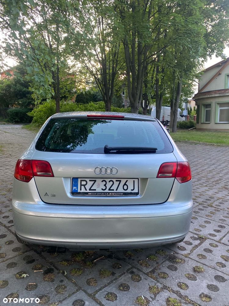 Audi A3 Sportback 1.9 TDI DPF e - 8