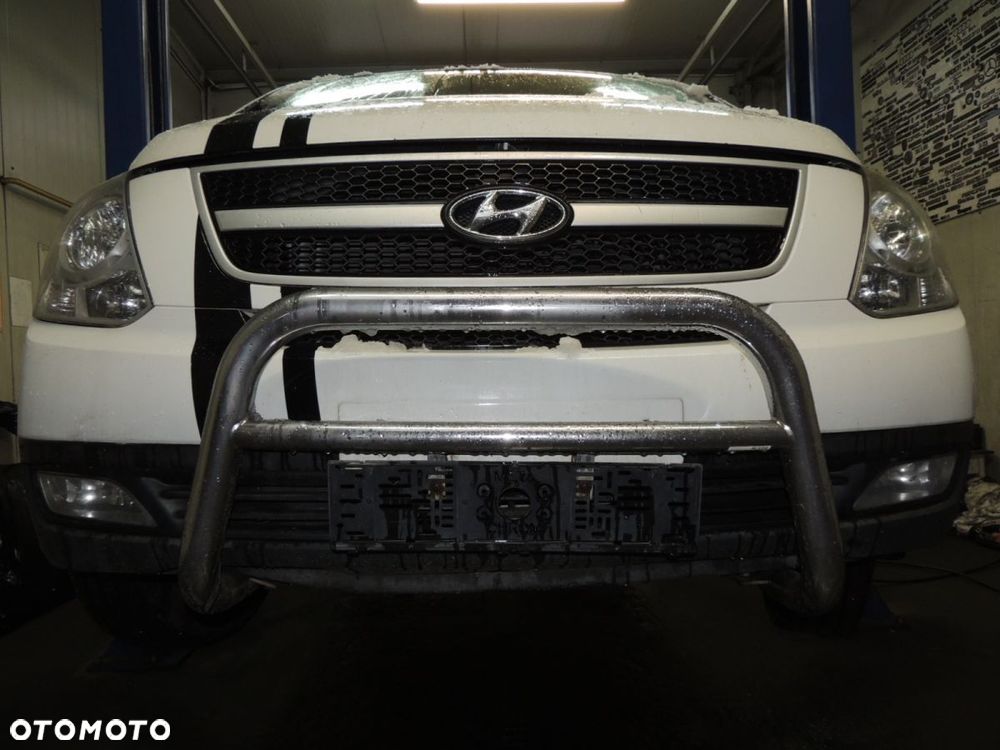 Zderzak przód Hyundai H1 II '09 - 1