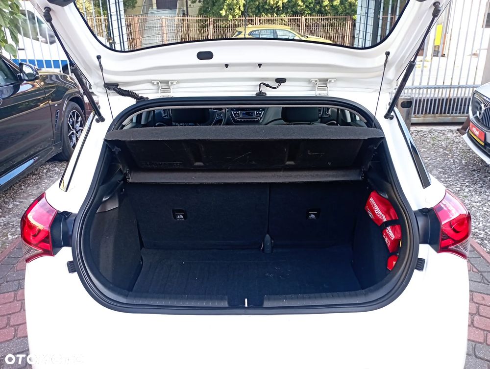 Hyundai i20 1.2 Classic Plus - 26