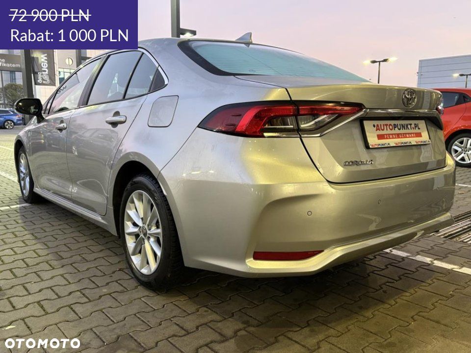 Toyota Corolla - 12