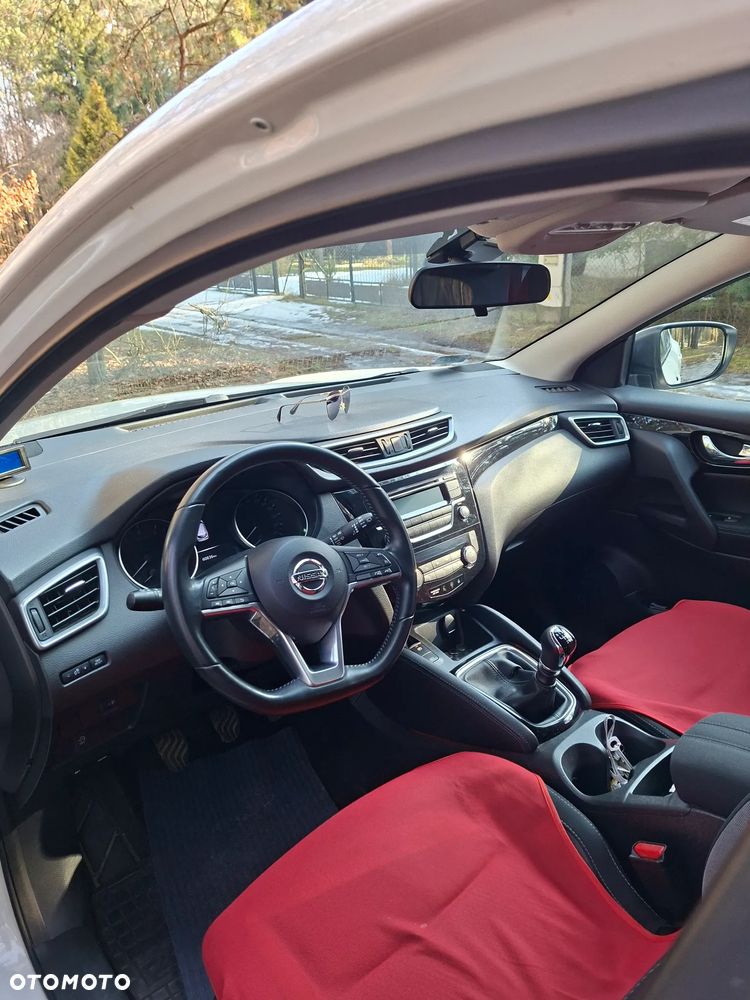 Nissan Qashqai 1.2 DIG-T Acenta EU6 - 4