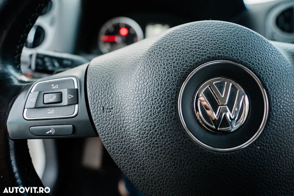 Volkswagen Tiguan 2.0 TDI DPF 4Motion BlueMotion Technology DSG Exclusive - 17