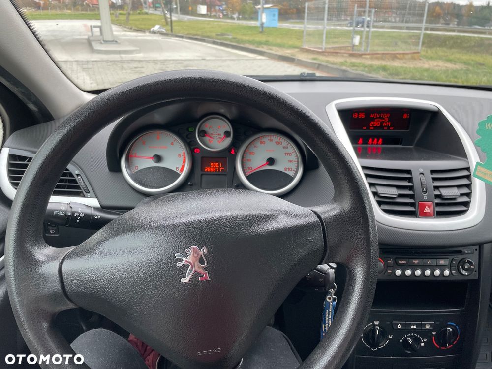 Peugeot 207 1.6 HDi - 9