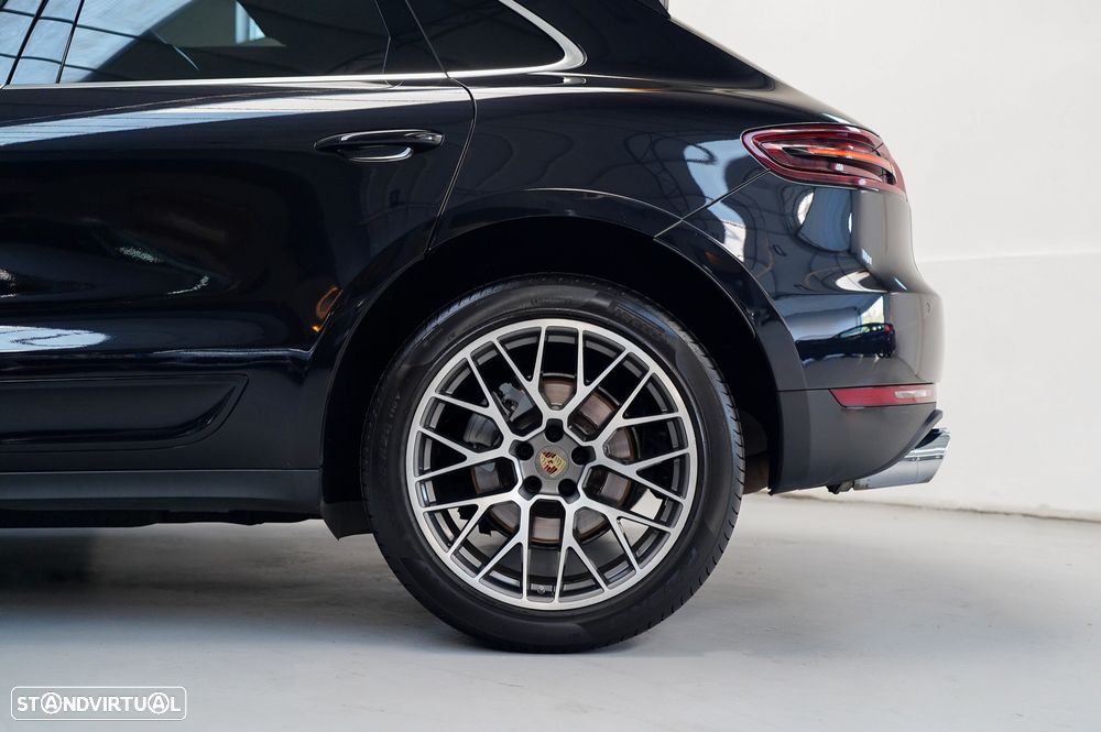Porsche Macan S - 30