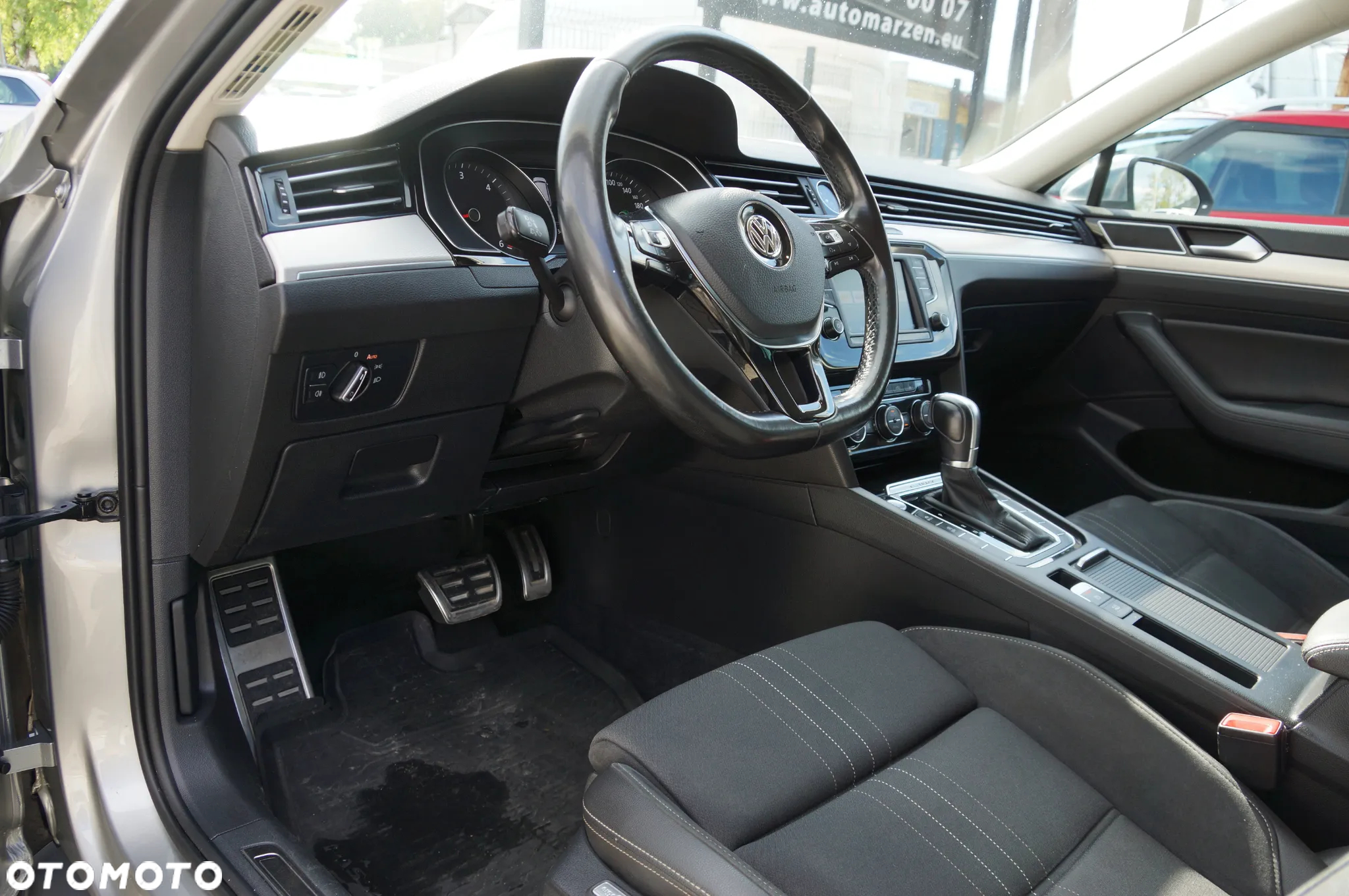 Volkswagen Passat Variant 2.0 TDI SCR DSG 4Motion Alltrack - 22