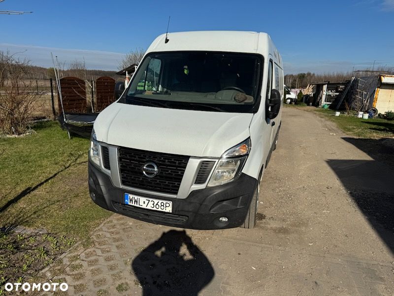 Nissan NV 400 - 8