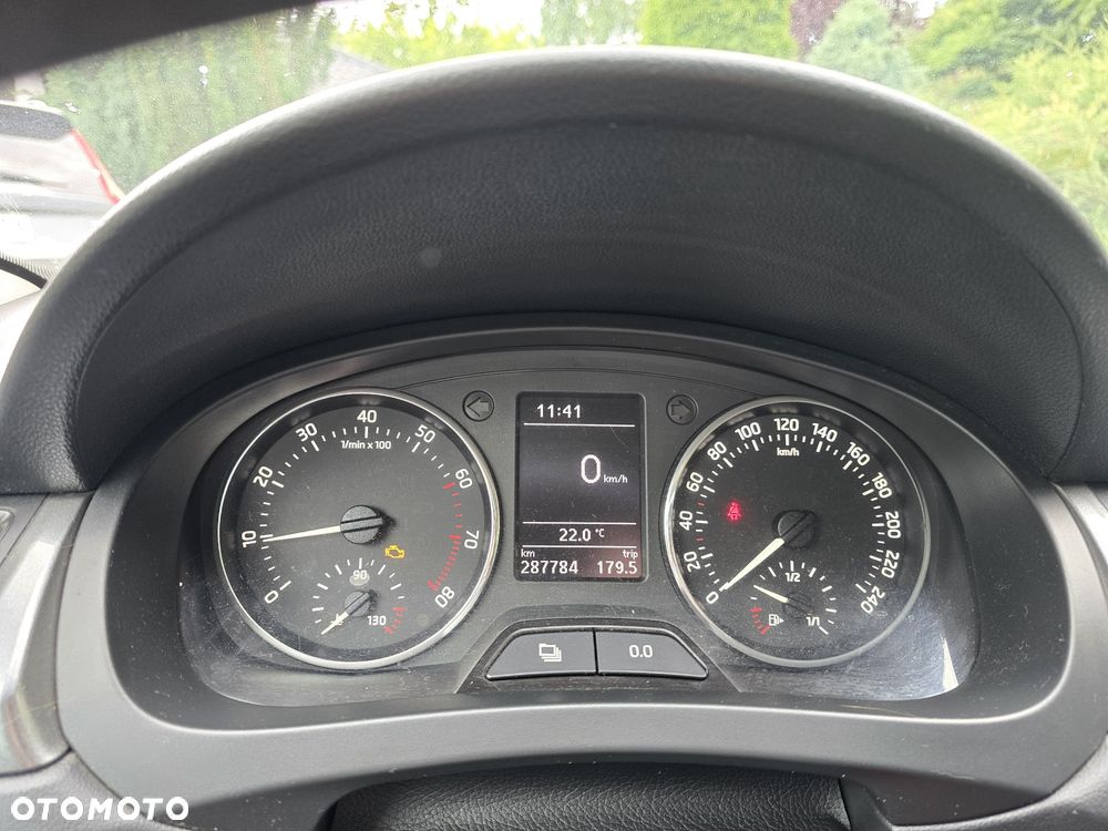 Skoda RAPID - 6