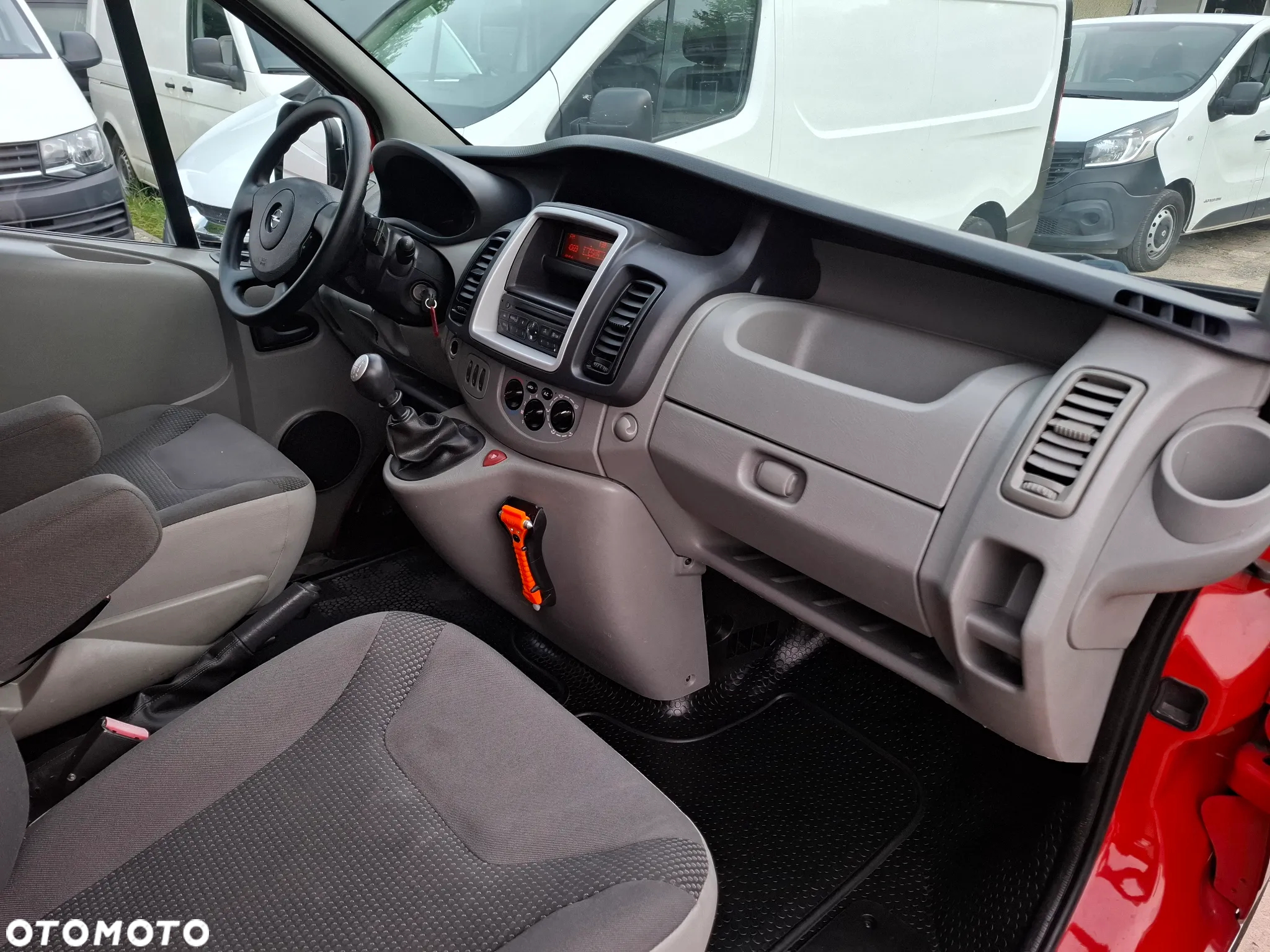 Opel Vivaro 2012 2.0CDTI 115KM 6BIEGÓW KLIMA - 19