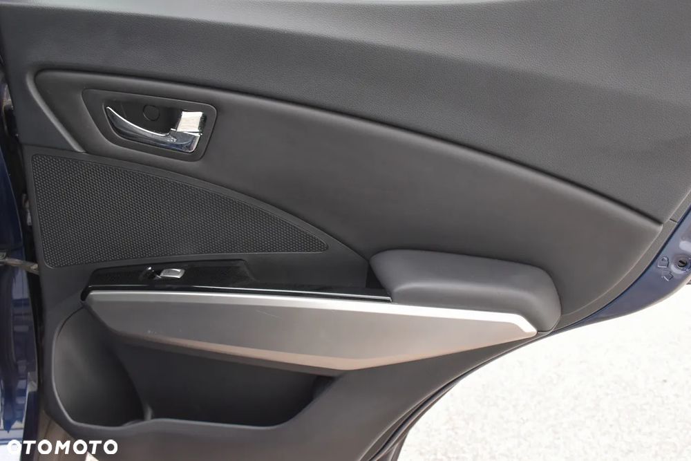 SsangYong/KGM Tivoli e-XGi 160 2WD Start/Stop Sapphire - 32