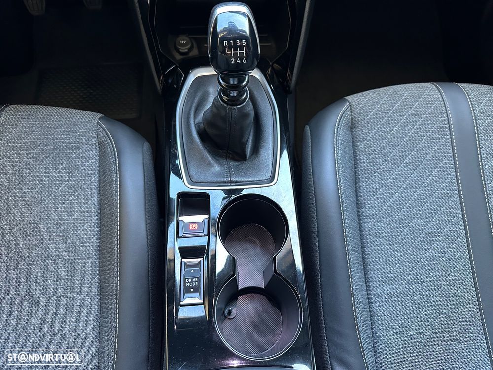 Peugeot 2008 1.2 PureTech Allure - 14