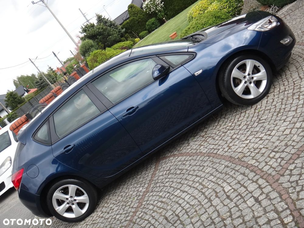 Opel Astra 1.6 Edition Sport - 3