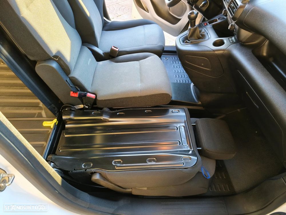 Citroën Berlingo 1.6 HDI 3 Lug IVA DEDUTIVEL - 20