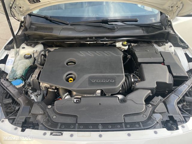 Volvo V40 1.6 D2 VOR - 39