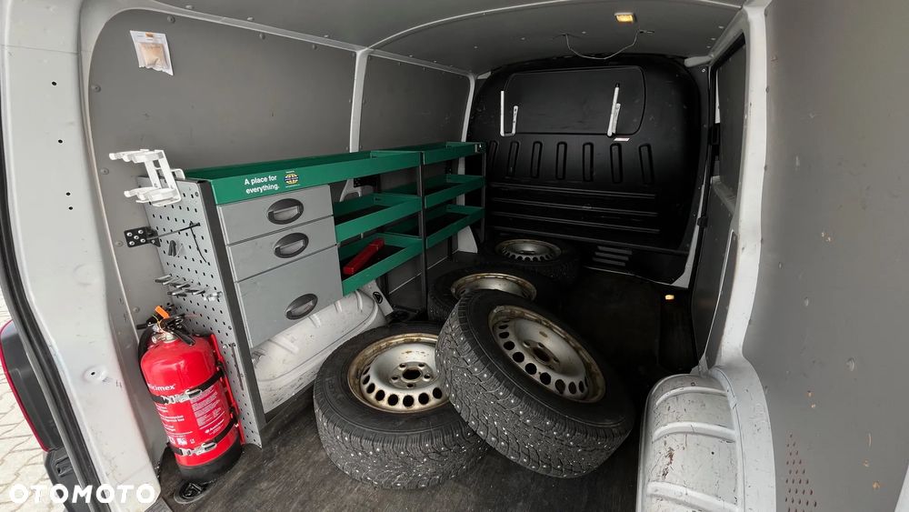 Volkswagen Transporter - 10