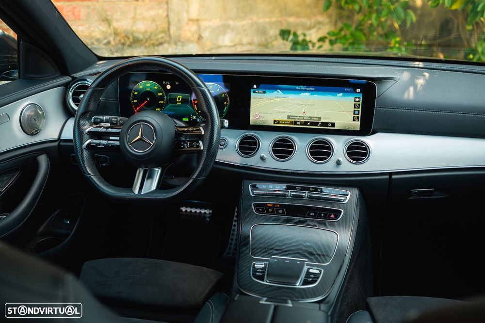 Mercedes-Benz E 300 de AMG Line - 23